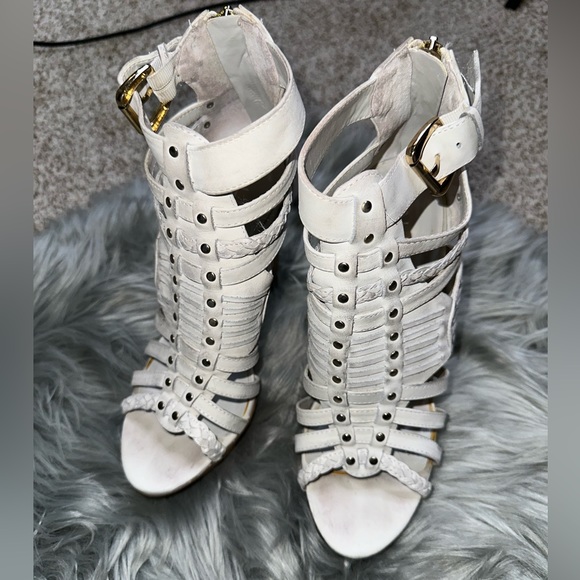 Aldo platform strappy heels. - Picture 2 of 3